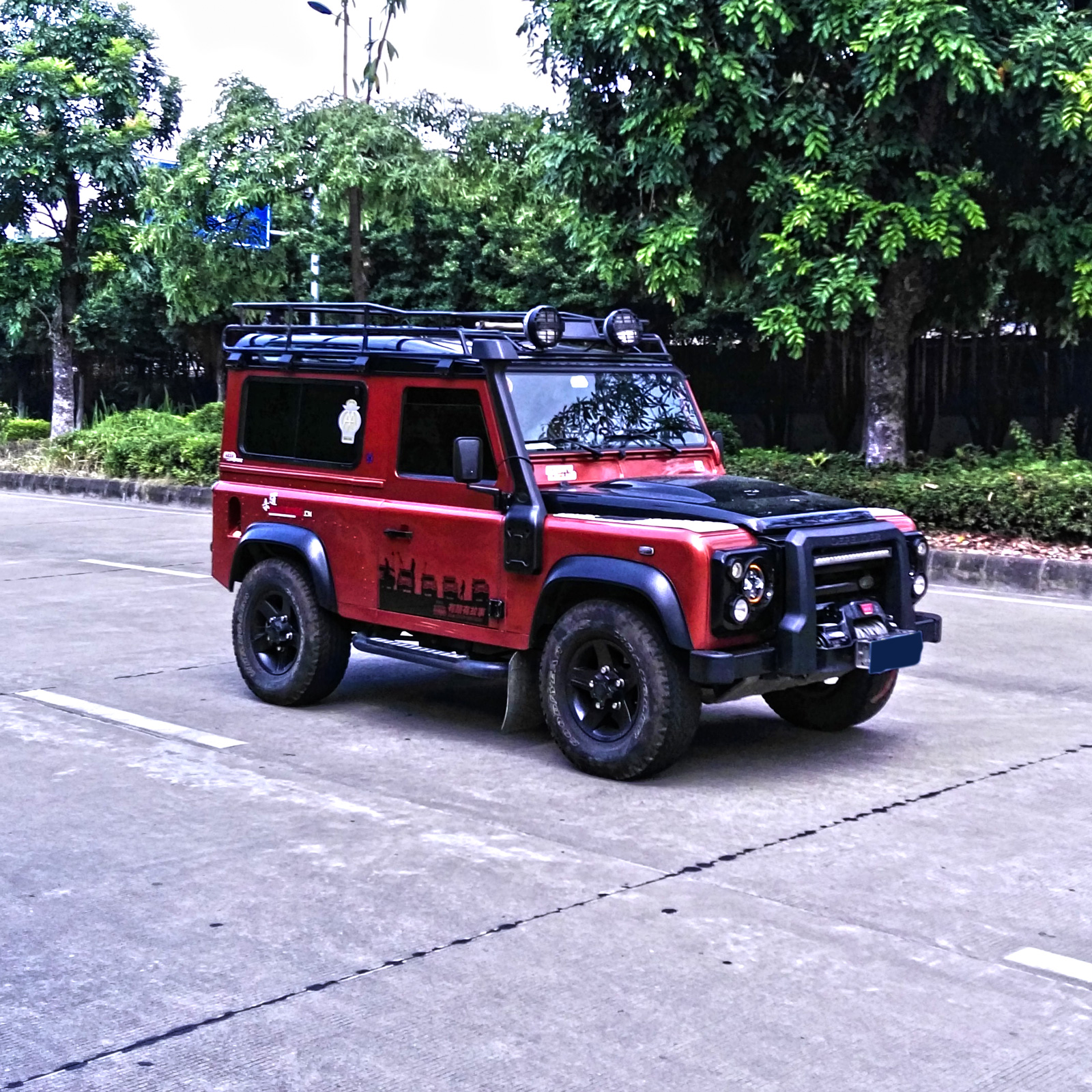 Testovali sme to - Land Rover Defender 2.4 TD