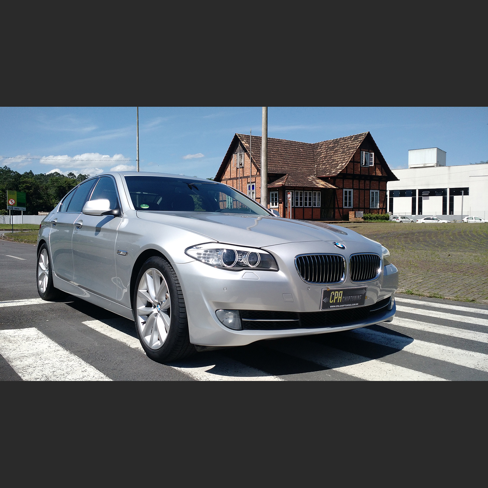 Pri skúške: BMW (F10) 550i
