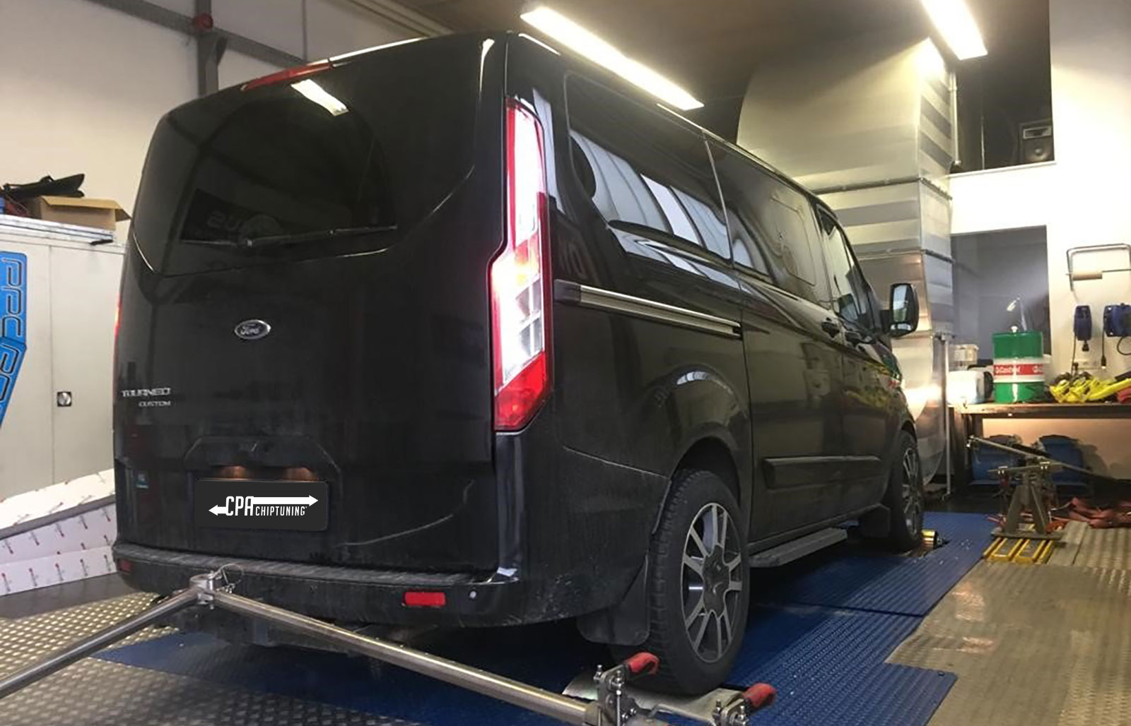 Ford Transit absolvuje testy