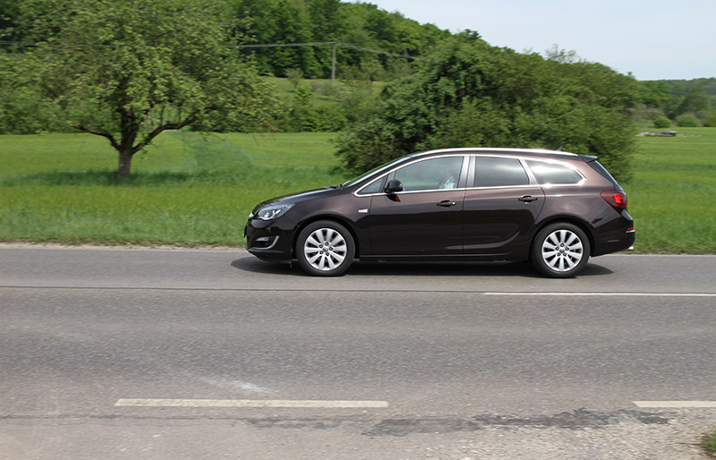 Opel Astra v závodnom režime