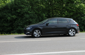 Seat Leon 1.4 TSI na jazdnom pruhu

